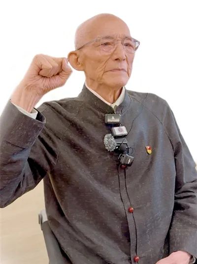 专业炒股配资平台 游本昌在人民日报发文